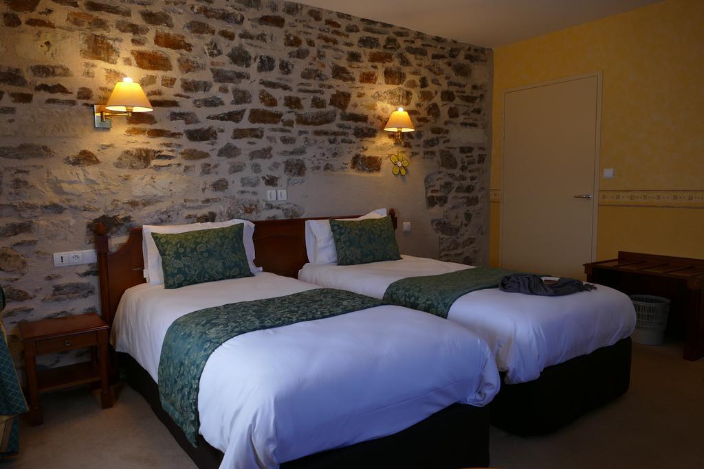 Logis Hotels Le Champalud Restaurant La Citadelle Oree-d'Anjou Phòng bức ảnh