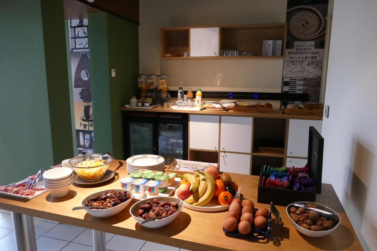 Logis Hotels Le Champalud Restaurant La Citadelle Oree-d'Anjou Ngoại thất bức ảnh