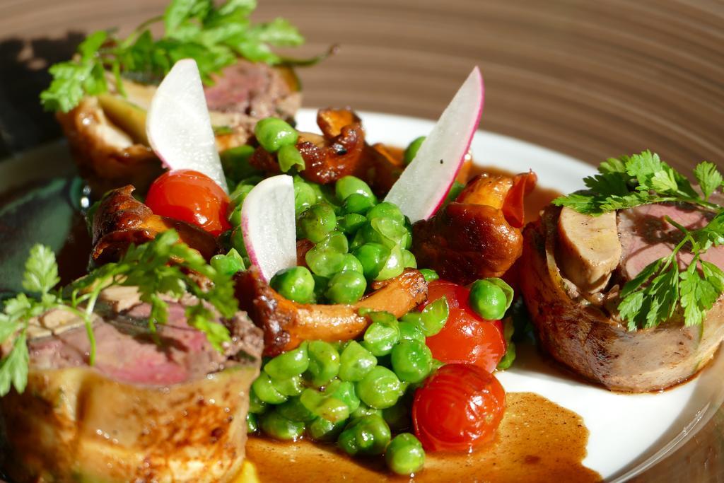 Logis Hotels Le Champalud Restaurant La Citadelle Oree-d'Anjou Ngoại thất bức ảnh