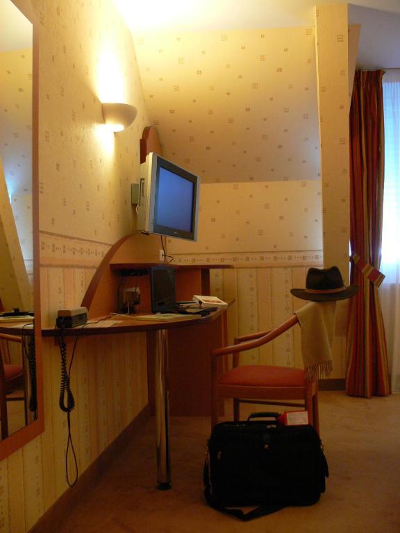 Logis Hotels Le Champalud Restaurant La Citadelle Oree-d'Anjou Phòng bức ảnh