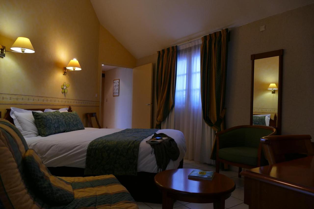 Logis Hotels Le Champalud Restaurant La Citadelle Oree-d'Anjou Ngoại thất bức ảnh